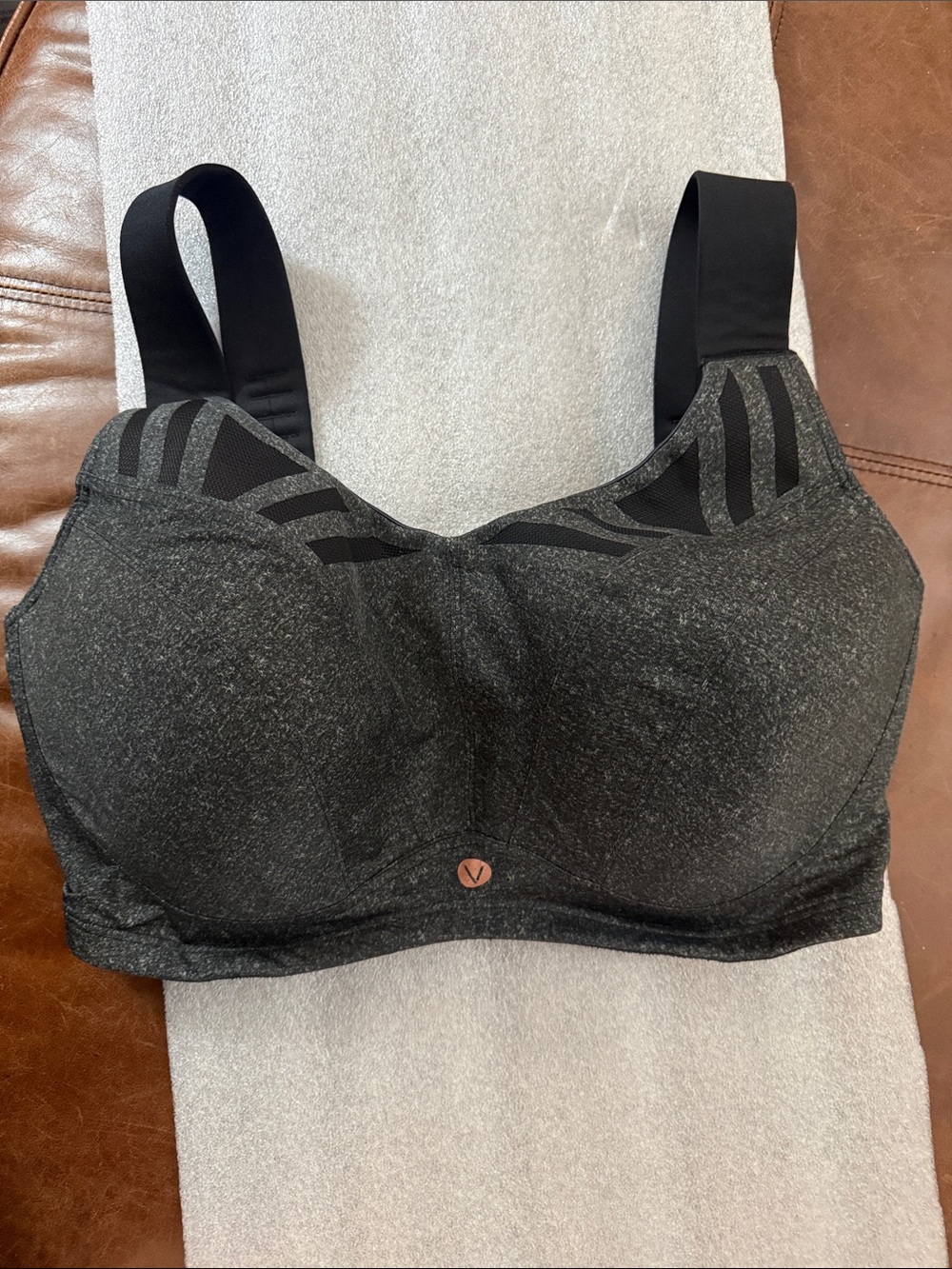 LIVI Max Support Underwire Sports Bra 38H